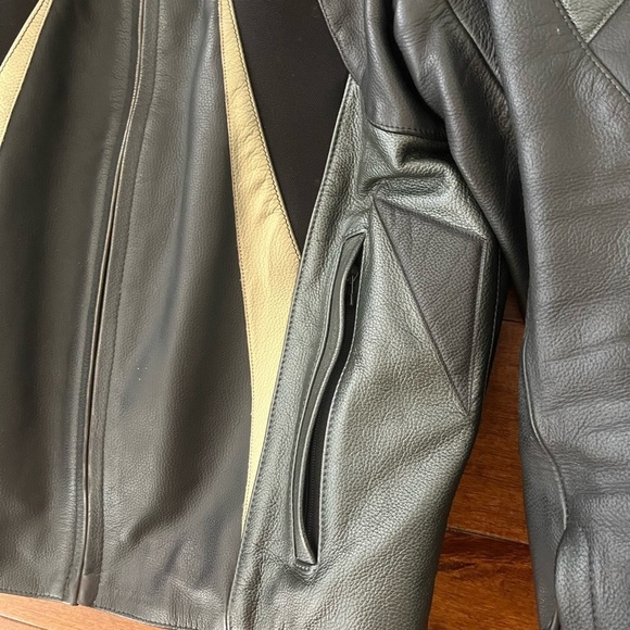 Mens Dainese Motorcycle Jacket Size 52 - Picture 6 of 13